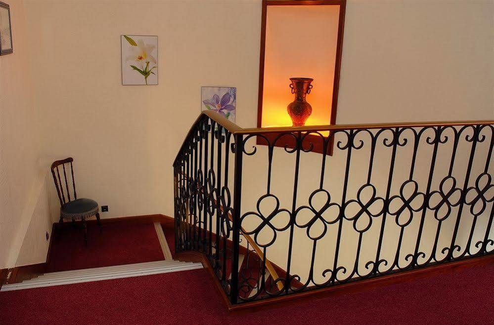 Hotel Du Commerce Chez Stephane Roumazières Zewnętrze zdjęcie