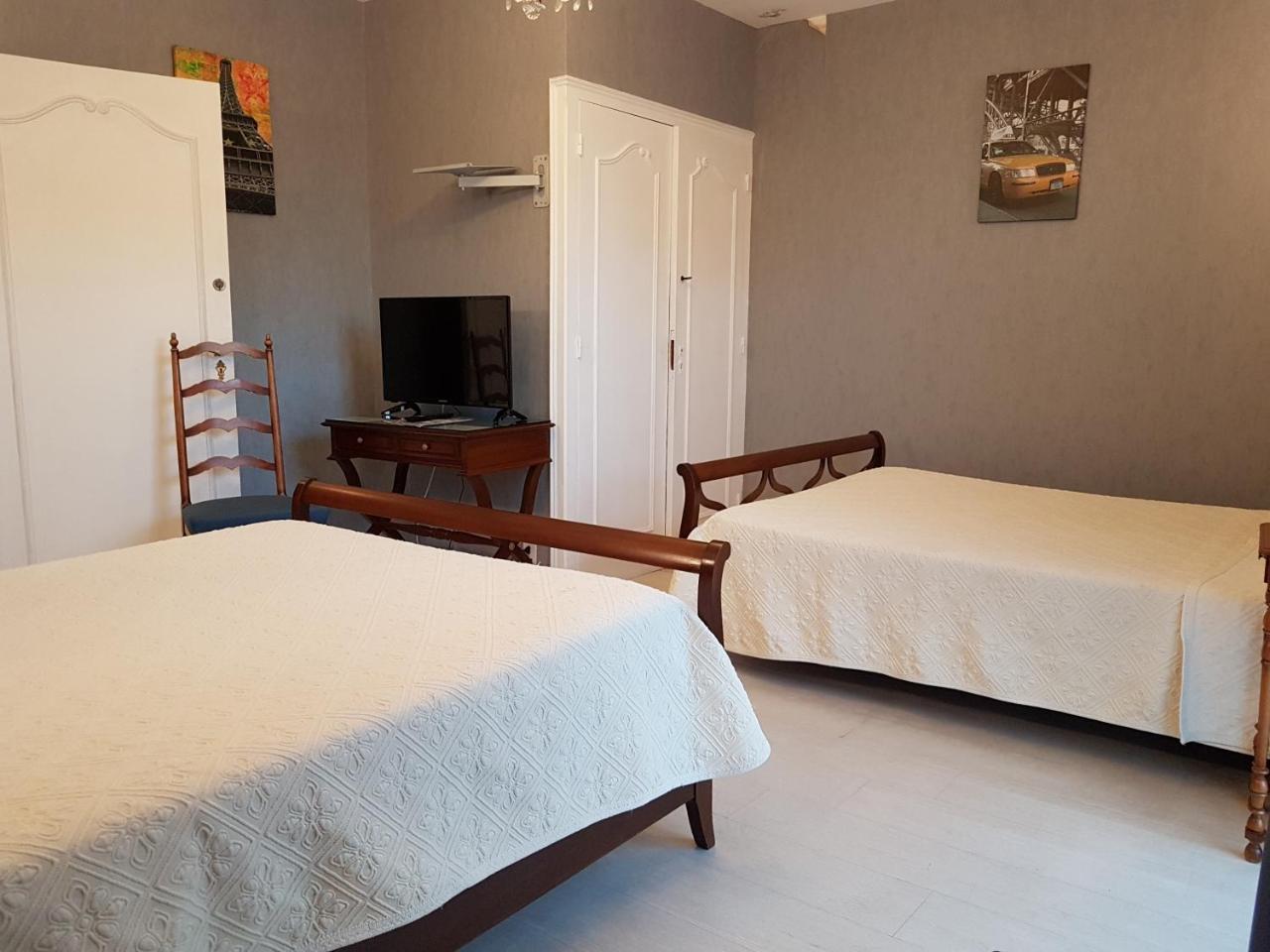 Hotel Du Commerce Chez Stephane Roumazières Zewnętrze zdjęcie